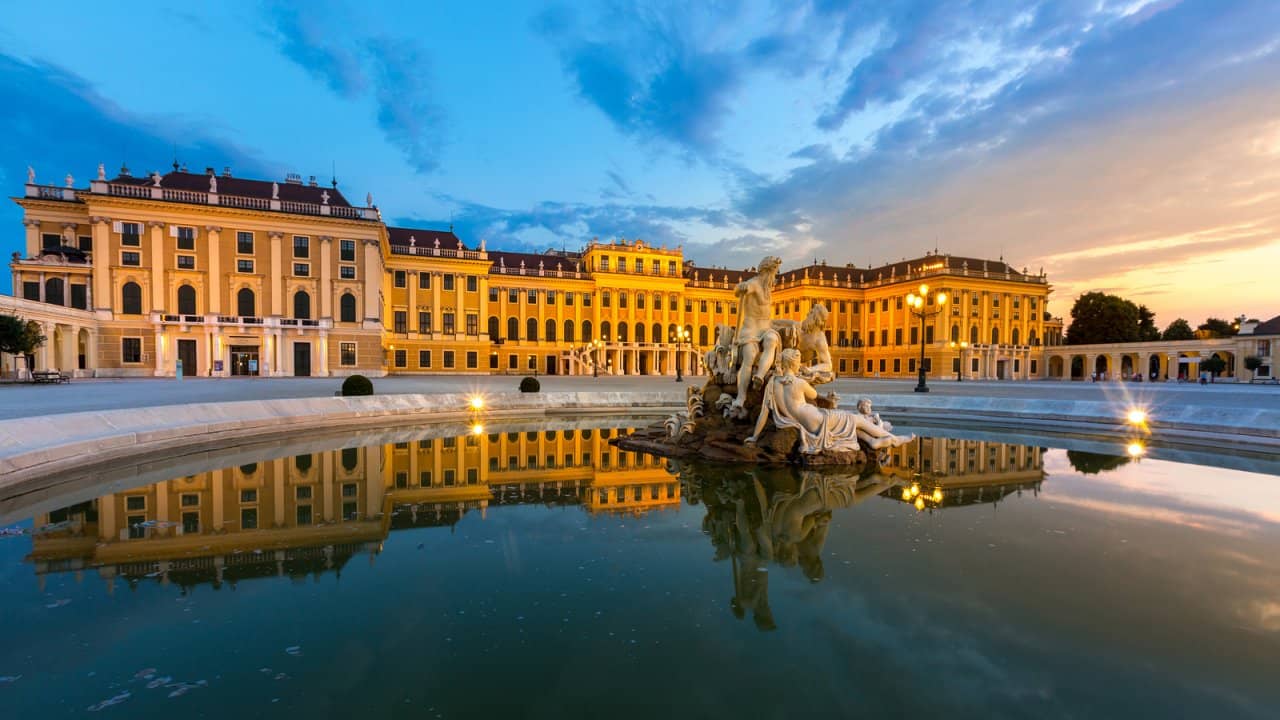 Istana Schonbrunn Austria, Eksotika Tempat Wisata Bersejarah di Eropa