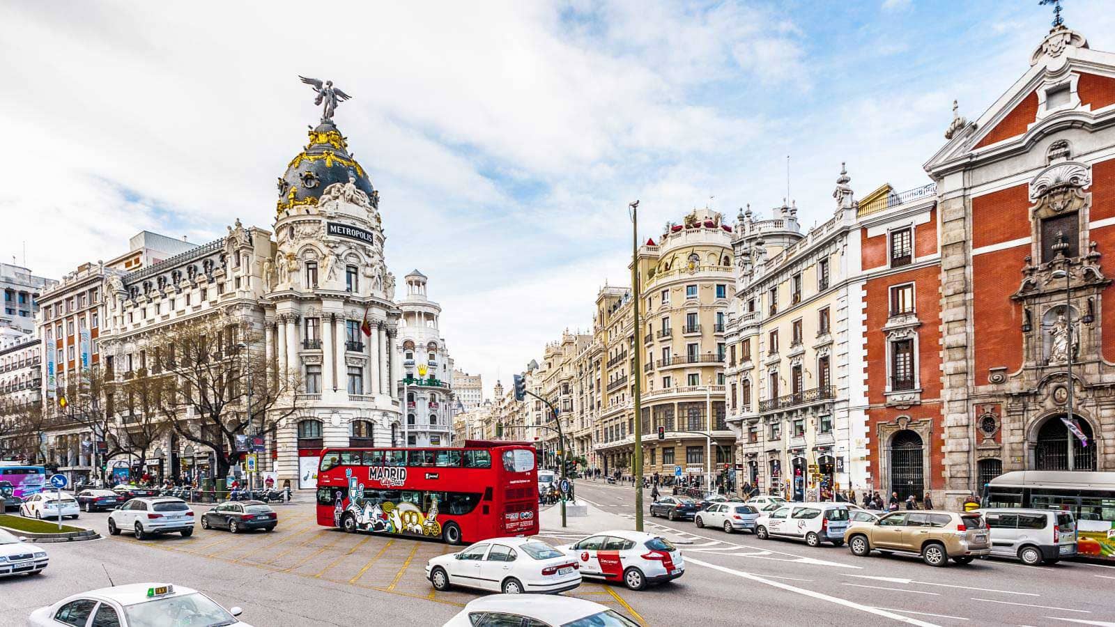 Gran Via, Jalanan Indah dan Terpopuler di Madrid