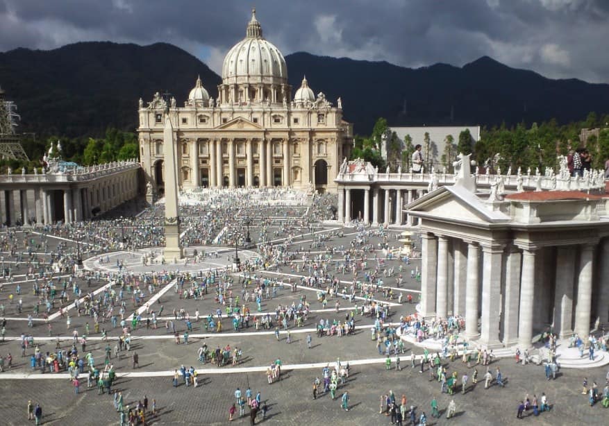 St. Peter's Basilica, Tempat Wisata Luar Biasa di Roma