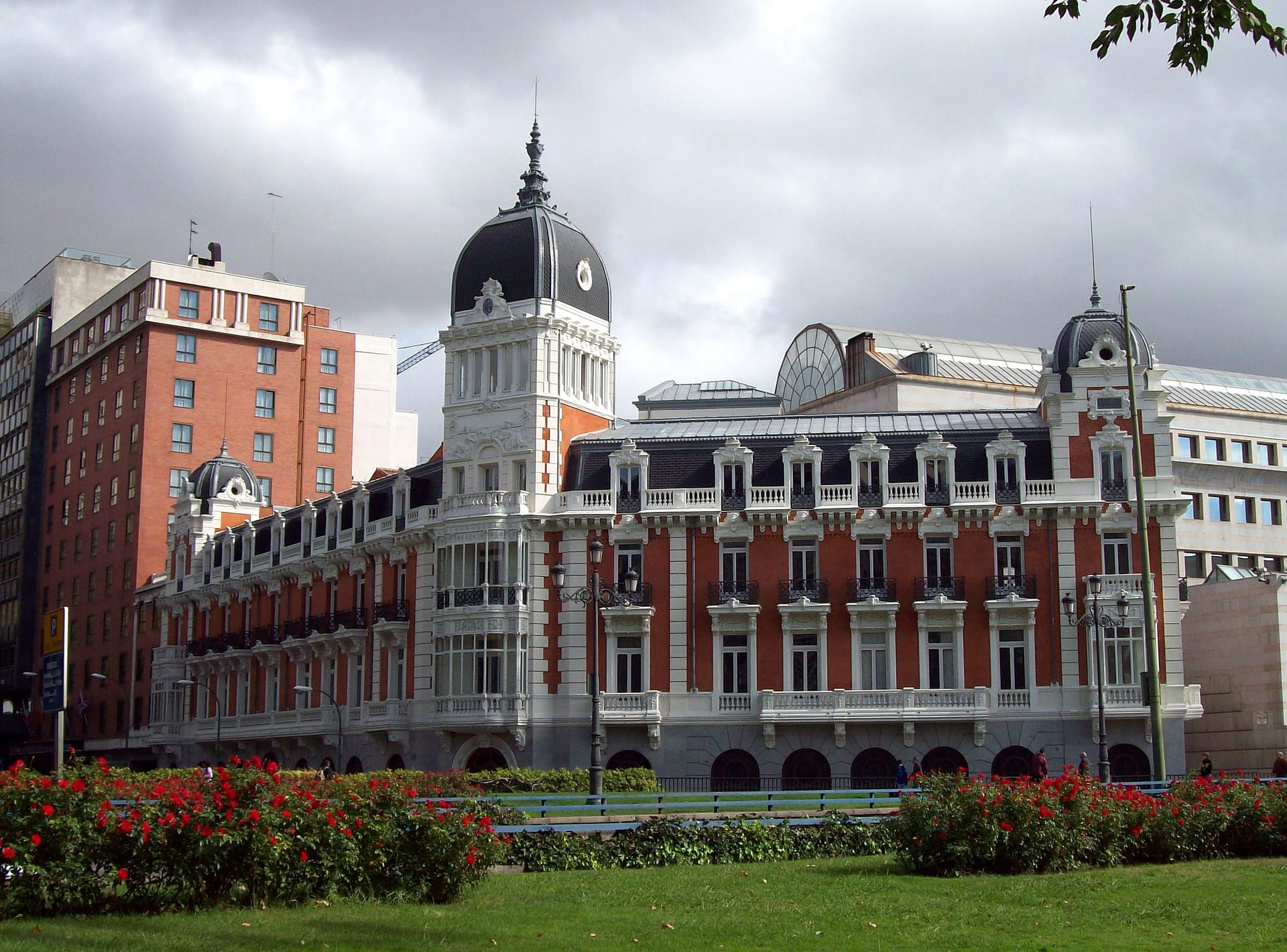 Edificio de la Compañia Asturiana de Minas